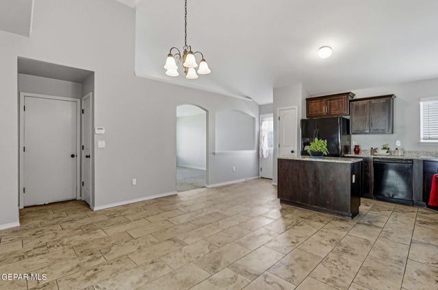 11677 Flor Freesia Drive, Socorro, TX 79927