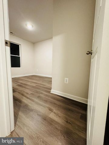 15 BLOOMSBURY ST, Falling Waters, WV 25419