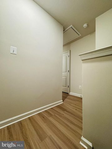 15 BLOOMSBURY ST, Falling Waters, WV 25419