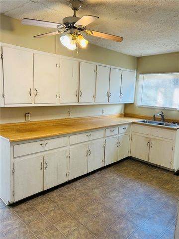 217 Rogers Avenue, Harrison, AR 72601