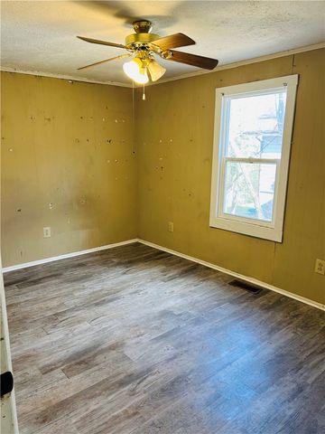 217 Rogers Avenue, Harrison, AR 72601