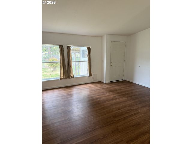 76353 WILLAMETTE Way, Oakridge, OR 97463