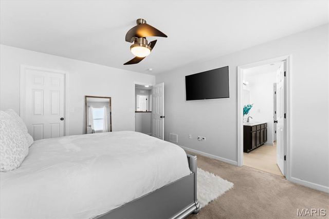 824 Harbor Woods Drive, Fairview Heights, IL 62208