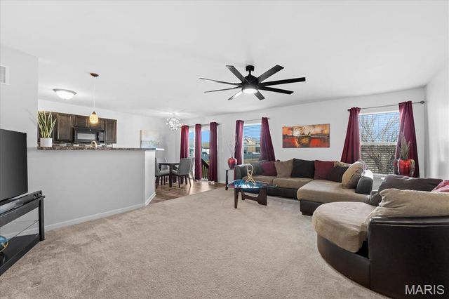 824 Harbor Woods Drive, Fairview Heights, IL 62208