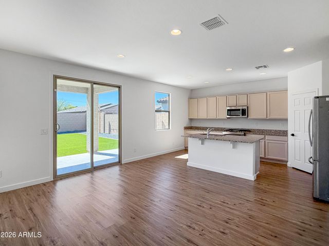 3215 W POLLACK Street, Phoenix, AZ 85041