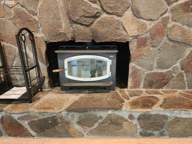 26383 S MERIDIAN Rd, Aurora, OR 97002