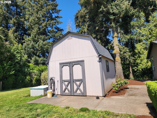 26383 S MERIDIAN Rd, Aurora, OR 97002