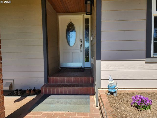 26383 S MERIDIAN Rd, Aurora, OR 97002