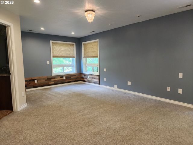 26383 S MERIDIAN Rd, Aurora, OR 97002