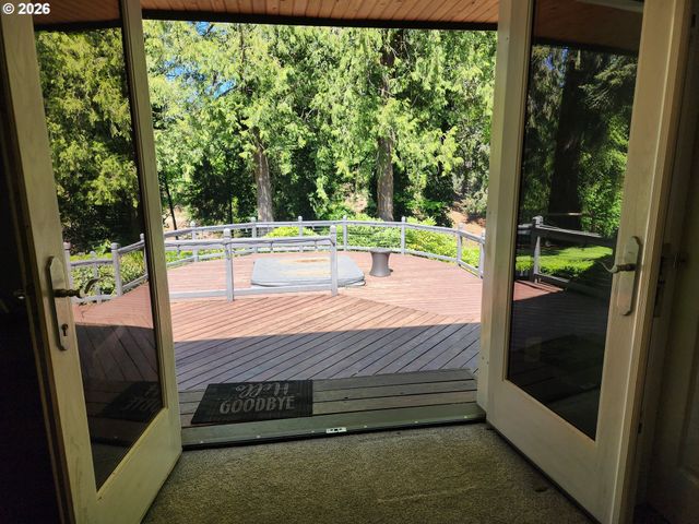 26383 S MERIDIAN Rd, Aurora, OR 97002