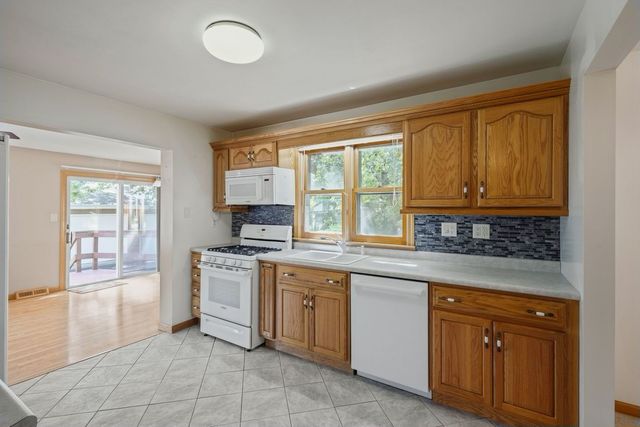 15735 Lavergne Avenue, Oak Forest, IL 60452