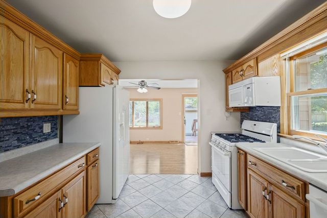 15735 Lavergne Avenue, Oak Forest, IL 60452