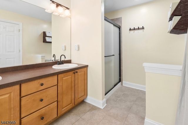 16 Bowers Dr, Allamuchy Twp., NJ 07840