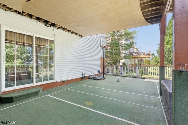 16 Bowers Dr, Allamuchy Twp., NJ 07840