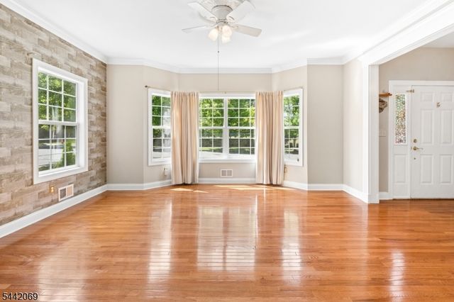 16 Bowers Dr, Allamuchy Twp., NJ 07840