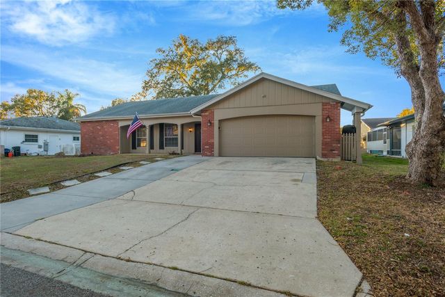 13005 WILLOUGHBY LANE, Hudson, FL 34667
