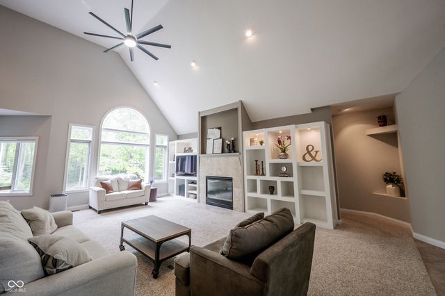 7844 N Timber Run Court, Indianapolis, IN 46256