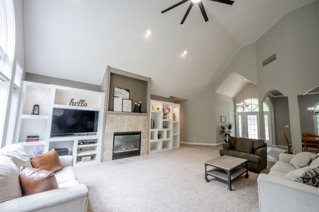 7844 N Timber Run Court, Indianapolis, IN 46256