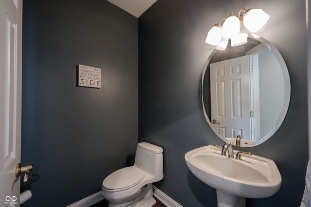 7844 N Timber Run Court, Indianapolis, IN 46256