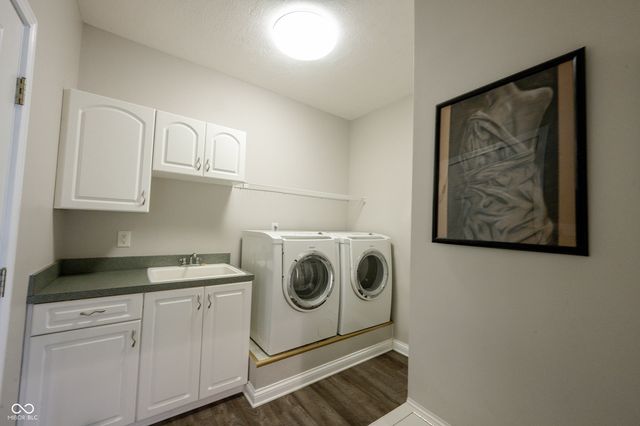 7844 N Timber Run Court, Indianapolis, IN 46256