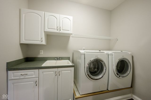 7844 N Timber Run Court, Indianapolis, IN 46256