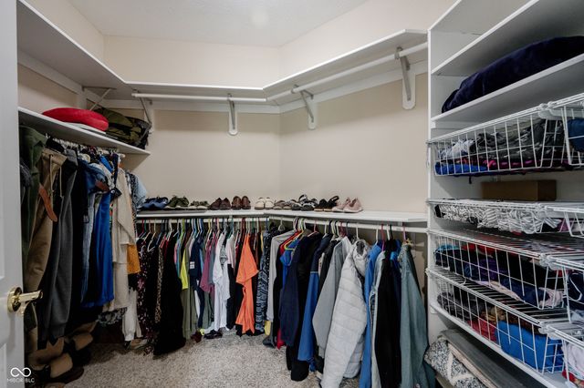 7844 N Timber Run Court, Indianapolis, IN 46256