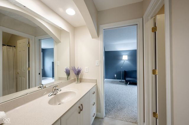 7844 N Timber Run Court, Indianapolis, IN 46256