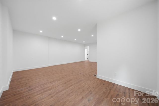 414 Scarlett Oak Court NE, Lenoir, NC 28645