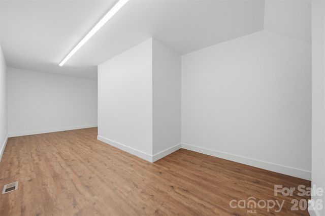 414 Scarlett Oak Court NE, Lenoir, NC 28645