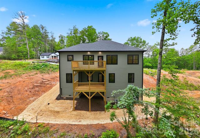 414 Scarlett Oak Court NE, Lenoir, NC 28645