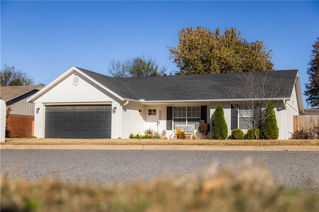 4344 W Patrick Street, Fayetteville, AR 72704