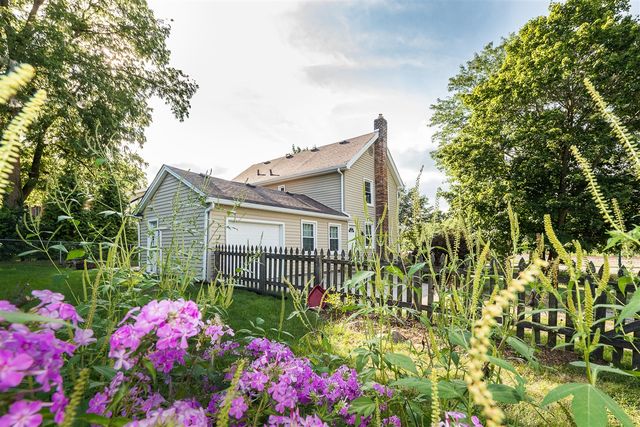 3576 Central Street, Dexter, MI 48130