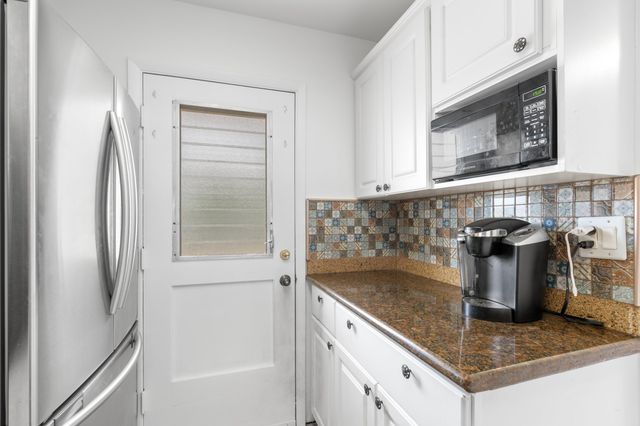 5501 NW 2nd Avenue Two, Boca Raton, FL 33487