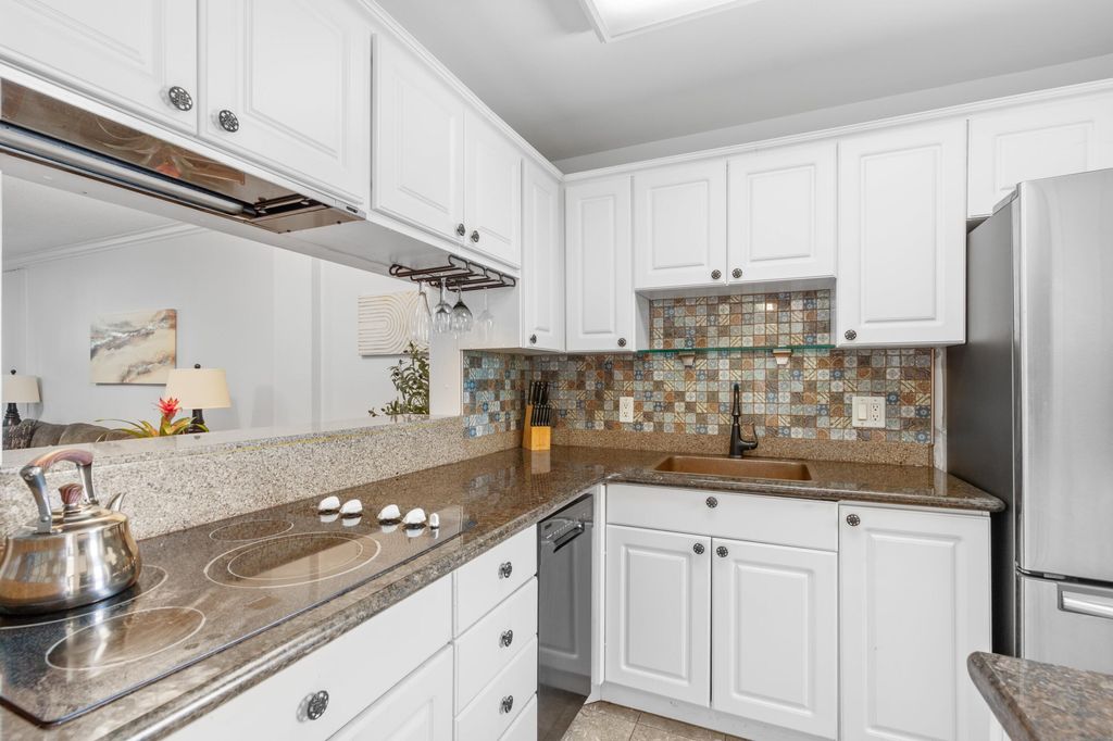 5501 NW 2nd Avenue Two, Boca Raton, FL 33487
