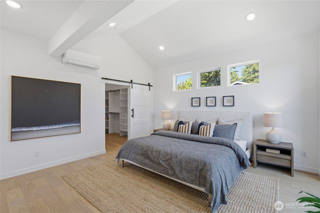 5720 NE 65th Street, Seattle, WA 98115