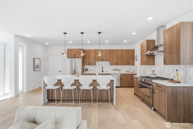 5720 NE 65th Street, Seattle, WA 98115