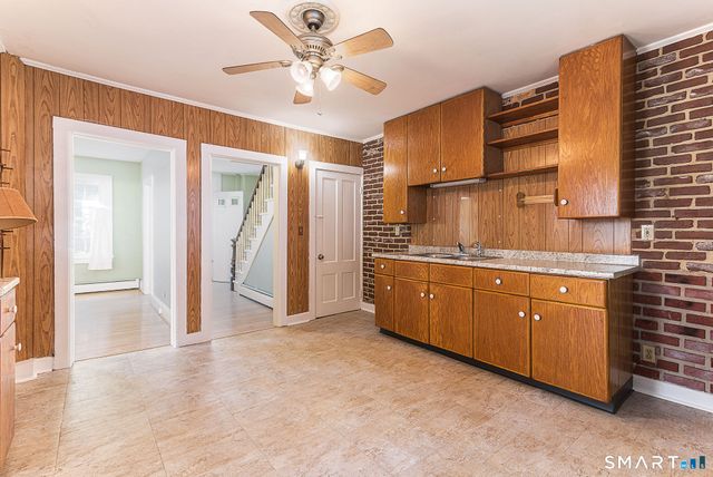 31-33 Brunswick Avenue, Plainfield, CT 06354