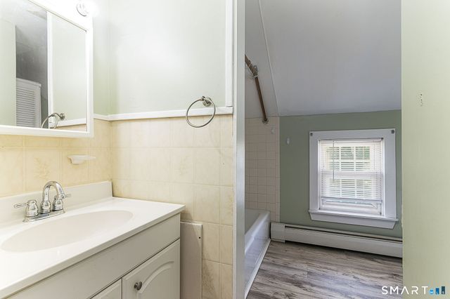 31-33 Brunswick Avenue, Plainfield, CT 06354
