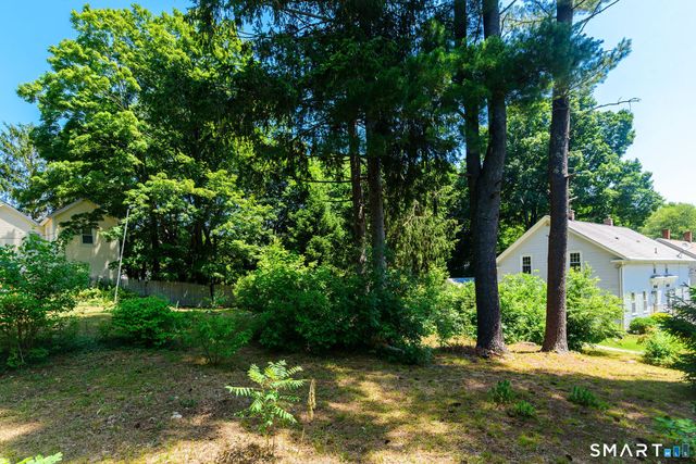 31-33 Brunswick Avenue, Plainfield, CT 06354