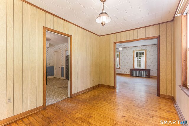 31-33 Brunswick Avenue, Plainfield, CT 06354