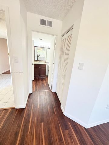 16203 Glenmoor Dr 16203, West Palm Beach, FL 33409