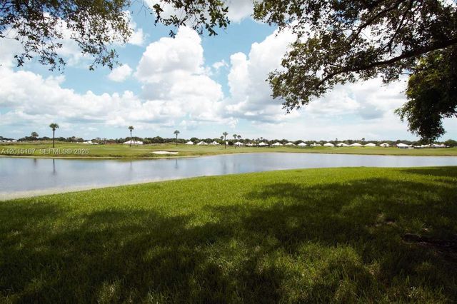 16203 Glenmoor Dr 16203, West Palm Beach, FL 33409