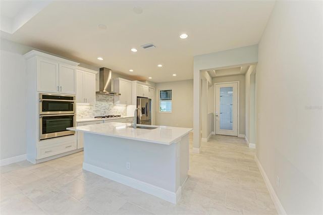 172 VAN GOGH COVE, Bradenton, FL 34212