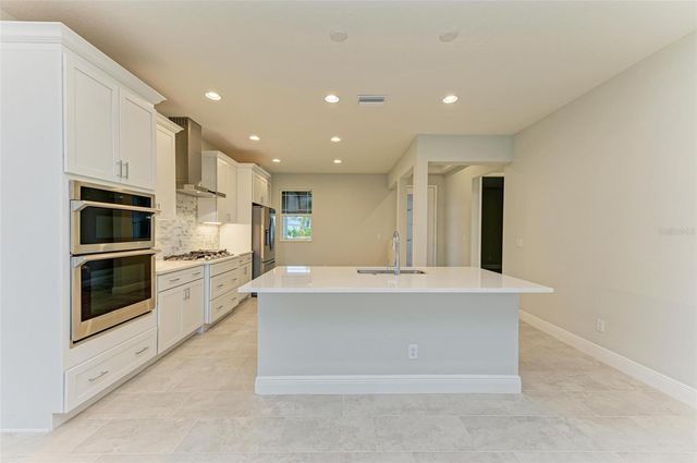 172 VAN GOGH COVE, Bradenton, FL 34212
