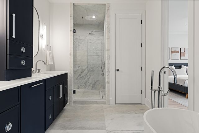 3711 N Magnolia Avenue, Chicago, IL 60613