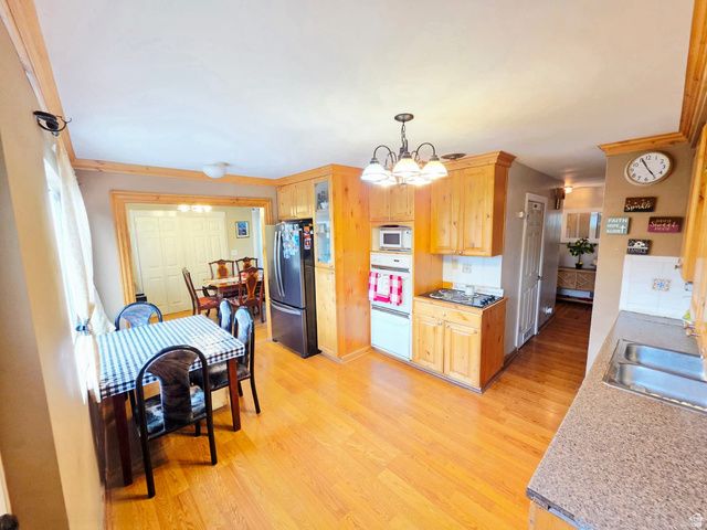 3413 HILLSDALE DR, West Valley City, UT 84119