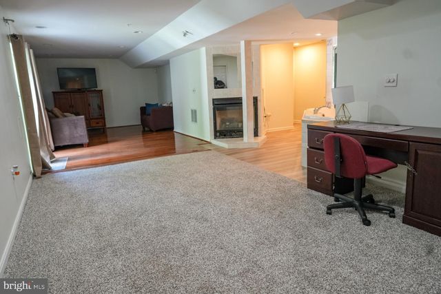 6812 ASSET DR, Landover, MD 20785