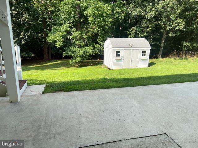 6812 ASSET DR, Landover, MD 20785