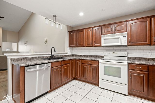 16858 Cimarron Pass, Noblesville, IN 46060