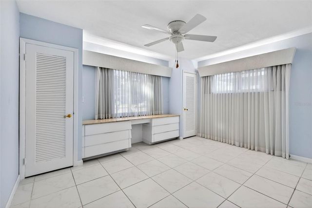 6701 BURLINGTON AVENUE N, St Petersburg, FL 33710